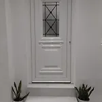Apartmán Flora In Paros Nausa