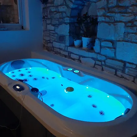 Apartment Flora In Paros