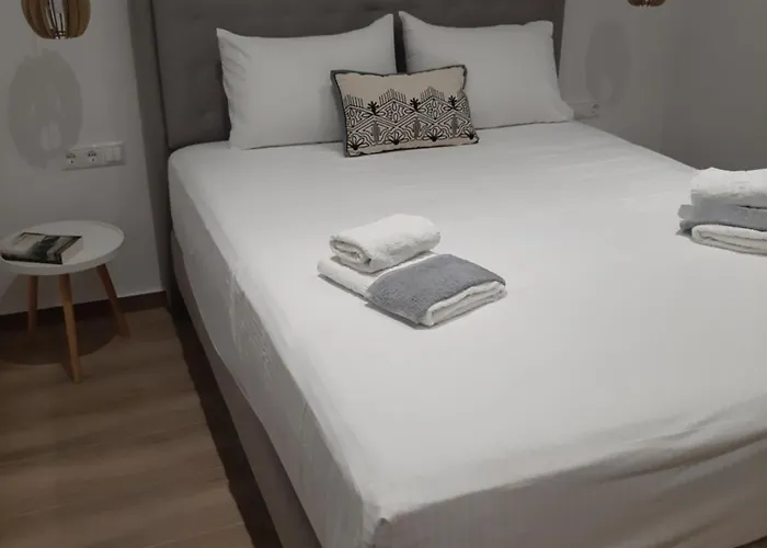 Apartamento Flora In Paros