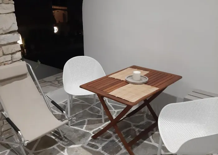 Flora In Paros * Naousa