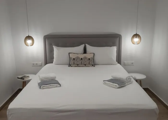 Apartamento Flora In Paros *