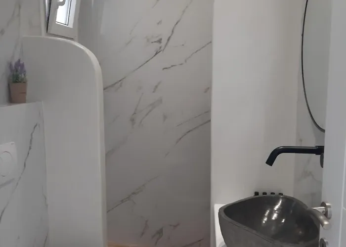 Apartamento Flora In Paros Naousa